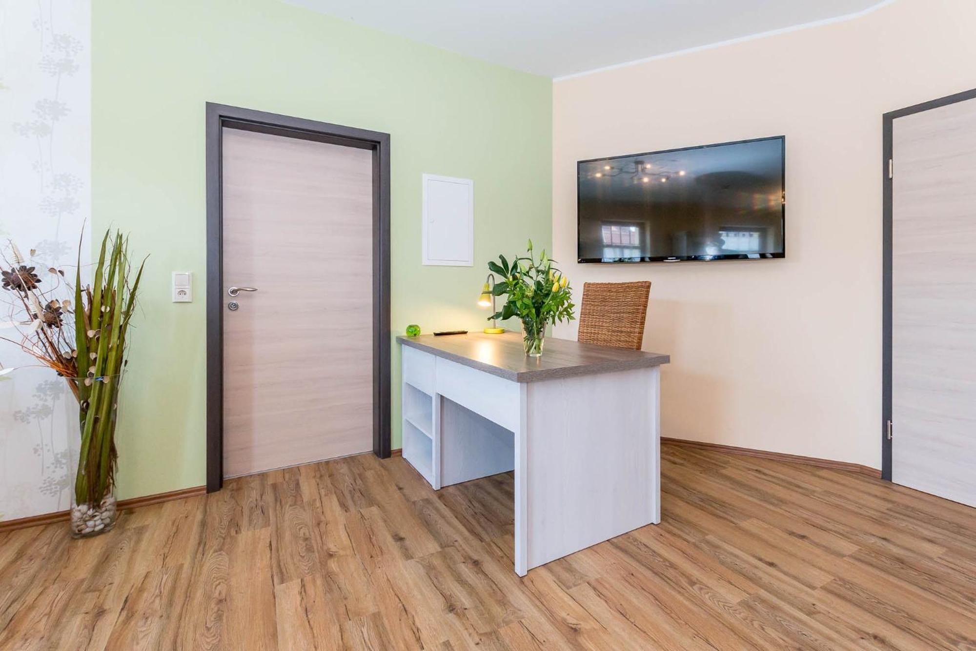 Weingut Pawis Appartements فرايبورغ الغرفة الصورة